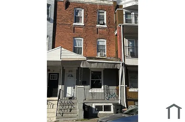 Building Photo - 334 N 62nd St #1