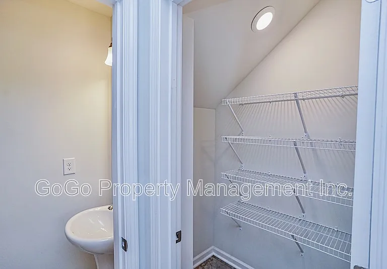 649 Millsgate Cir — Photo 4