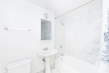 Rented by R New York