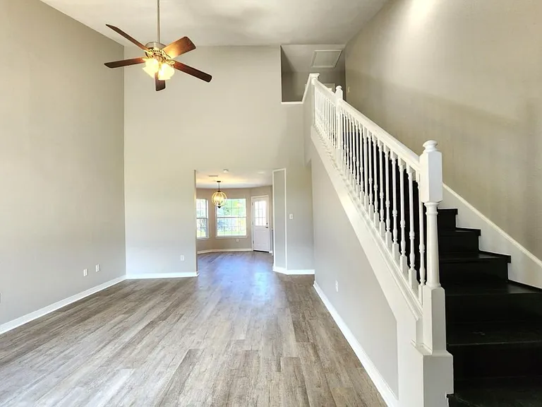 14031 Seymour Dr — Photo 11
