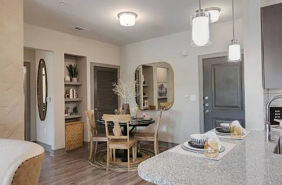 Cortland Luxe Shadow Creek — Photo 11