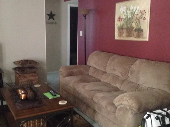12750 Saint George St APT C, Newport News, VA 23602