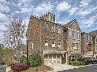 960 Thibideau Ct, Sandy Springs, GA 30328