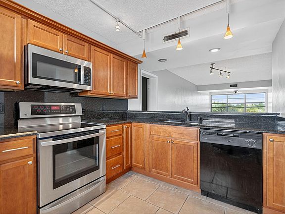 3rd image of 3507 Village Blvd APT 402