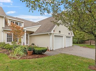 702 Autumn Ridge Dr #702, Ayer, MA 01432
