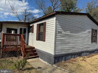 4745 Flanders Ln TRAILER E, Harwood, MD 20776