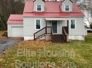 765 N 8th St, Wytheville, VA 24382