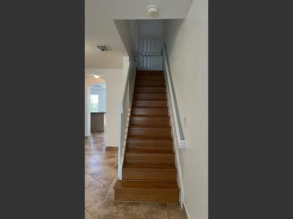 4978 White Mangrove Way E, Fort Lauderdale, FL 33312