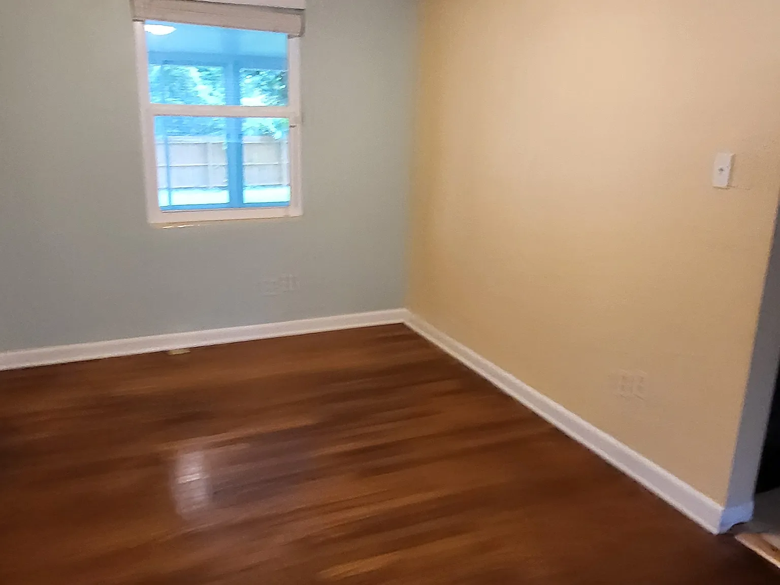 3 bed, 1342 sqft, $2,200 — Photo 3