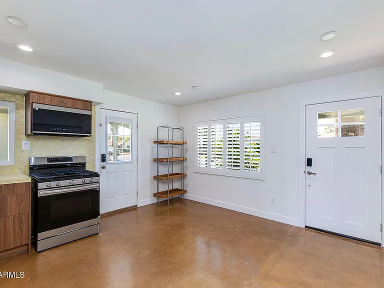3412 E Turney Ave — Photo 9