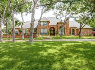 1168 Whispering Oaks Dr, Desoto, TX 75115