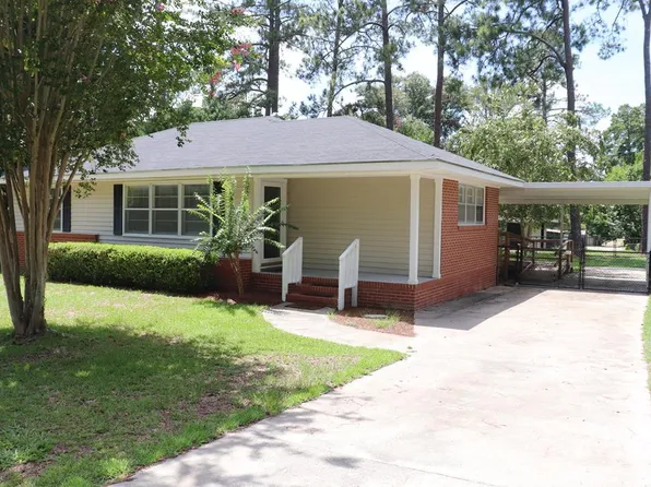 1104 Camellia Dr, Cordele, GA 31015