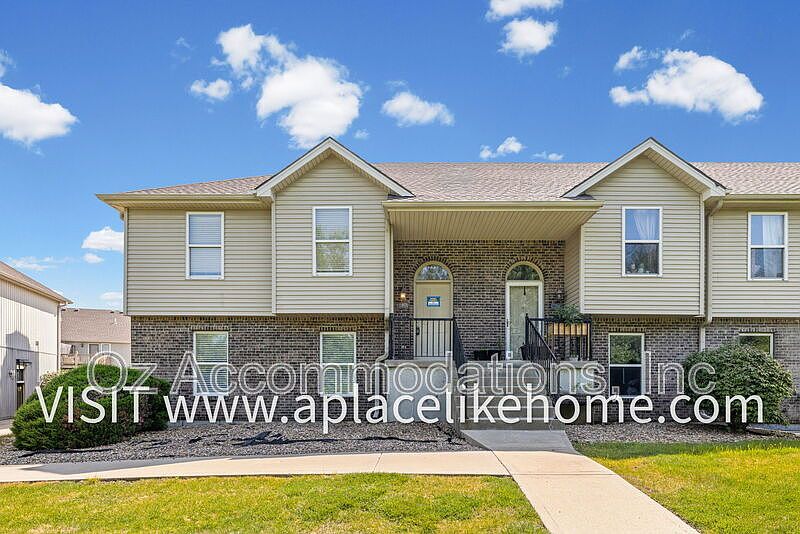 1st image of 8626 N Cleveland Ln