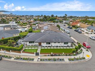 5560 Moonlight Ln, La Jolla, CA 92037