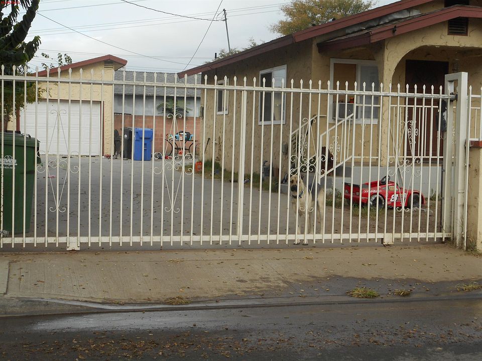2nd image of 5707 Esperanza Ave