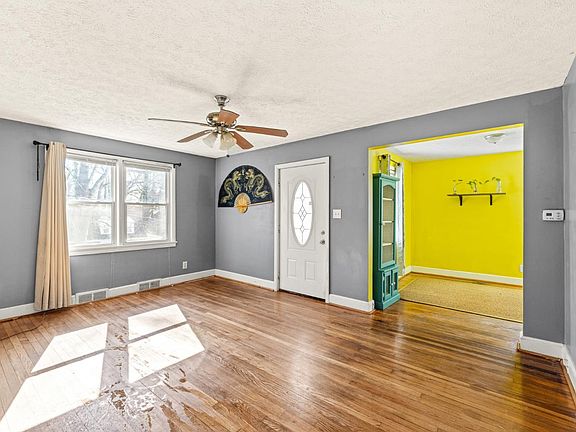 4th image of 612 Sussex St