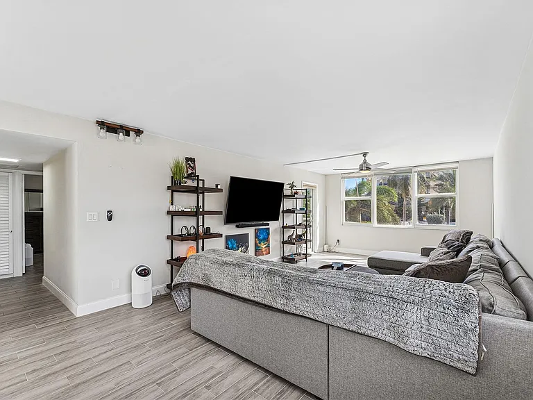 201 N Ocean Blvd #208 — Photo 13