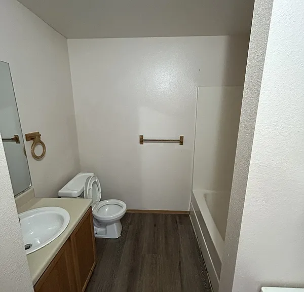 1635 W Neptune St #2 — Photo 4
