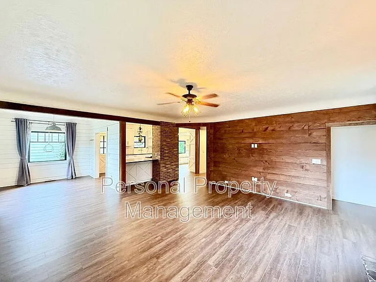2234 N L St — Photo 3