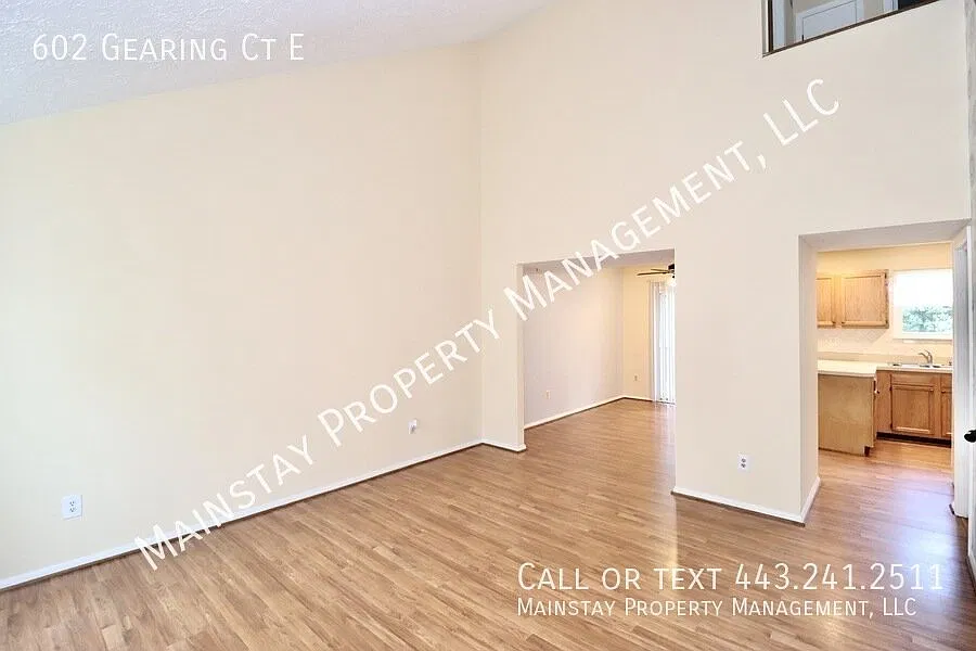 Charming 3 Bedroom Home with Deck! — Photo 2