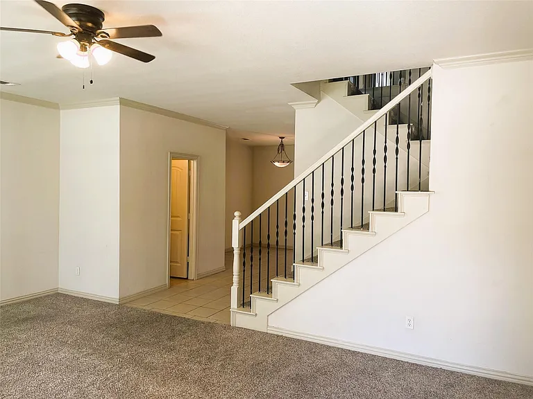 2320 Calendar Ct — Photo 19