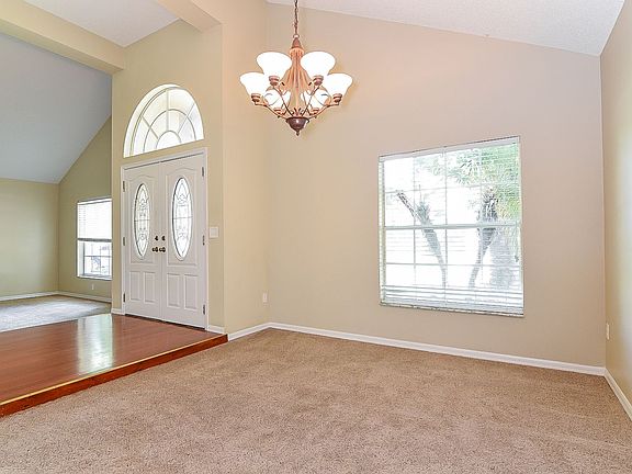 5th image of 6527 Steeplechase Dr