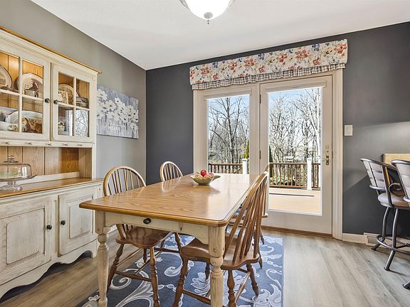 5th image of 2108 Sleepy Hollow Dr