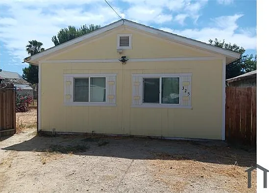 Studio, 440 sqft, $650 — Photo 1