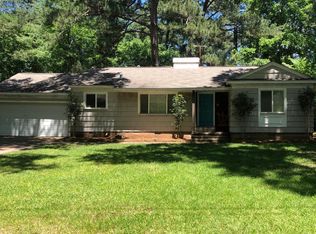 1066 Meadow Heights Dr, Jackson, MS 39206