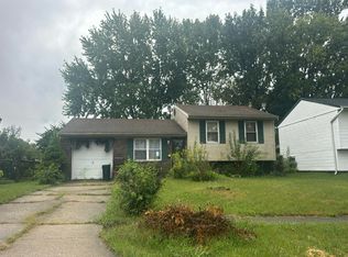 999 Harrogate Ct, Cincinnati, OH 45240
