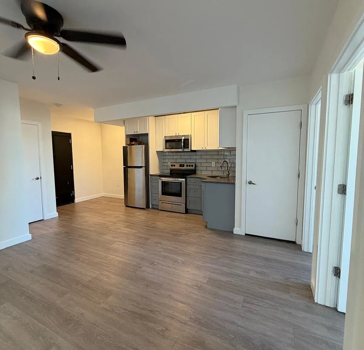 2836 West 36th Street — Photo 3