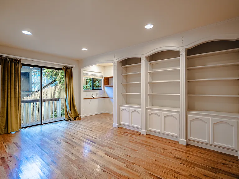 961 W California Ave — Photo 11