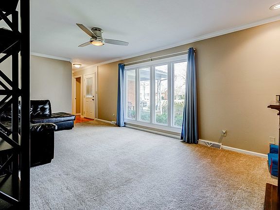 5th image of 3129 Lewis Ln