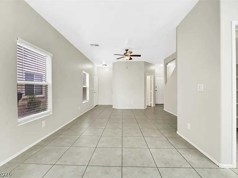 1624 Clint Canyon Dr — Photo 3