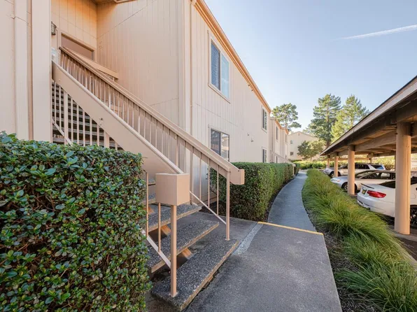 300 Glenwood Cir APT 403, Monterey, CA 93940