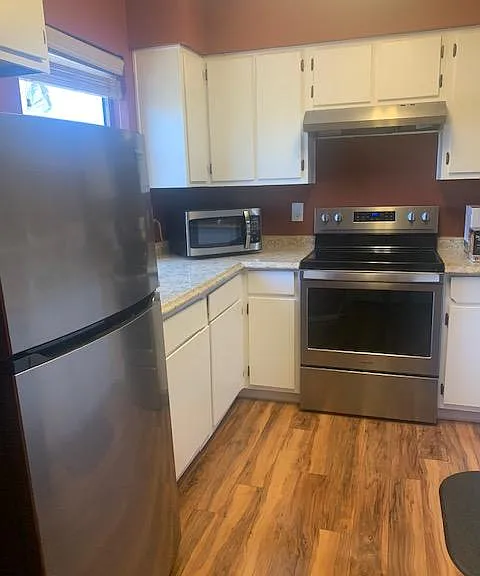 2032 Mesquite Ln #D301 — Photo 2