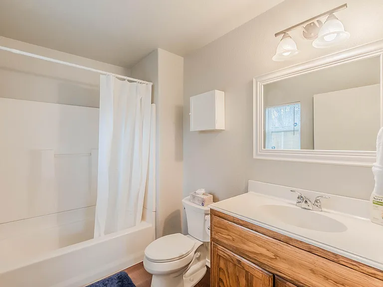 403 Lincoln St — Photo 14