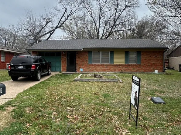 1313 Ann Arbor Dr, Corsicana, TX 75110