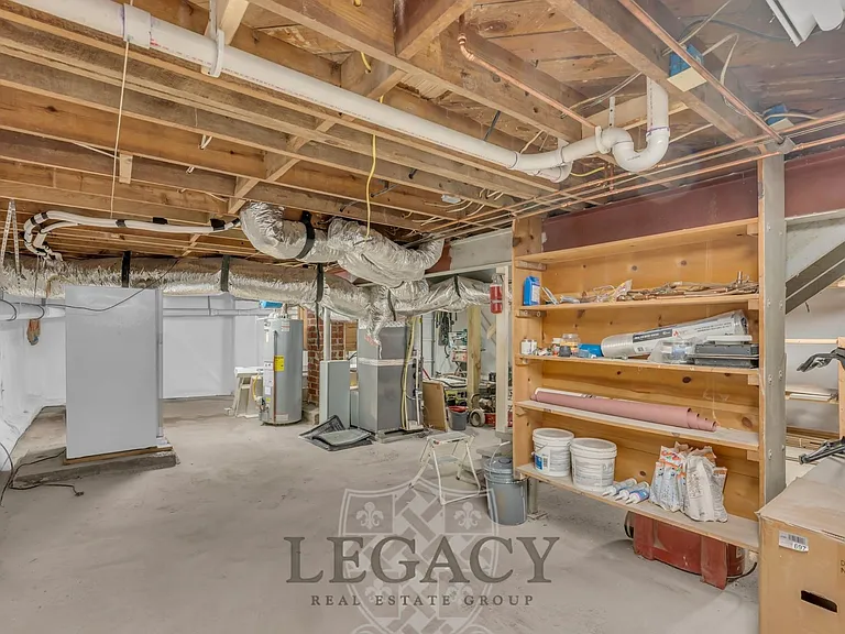 719 Woodmere Dr — Photo 25