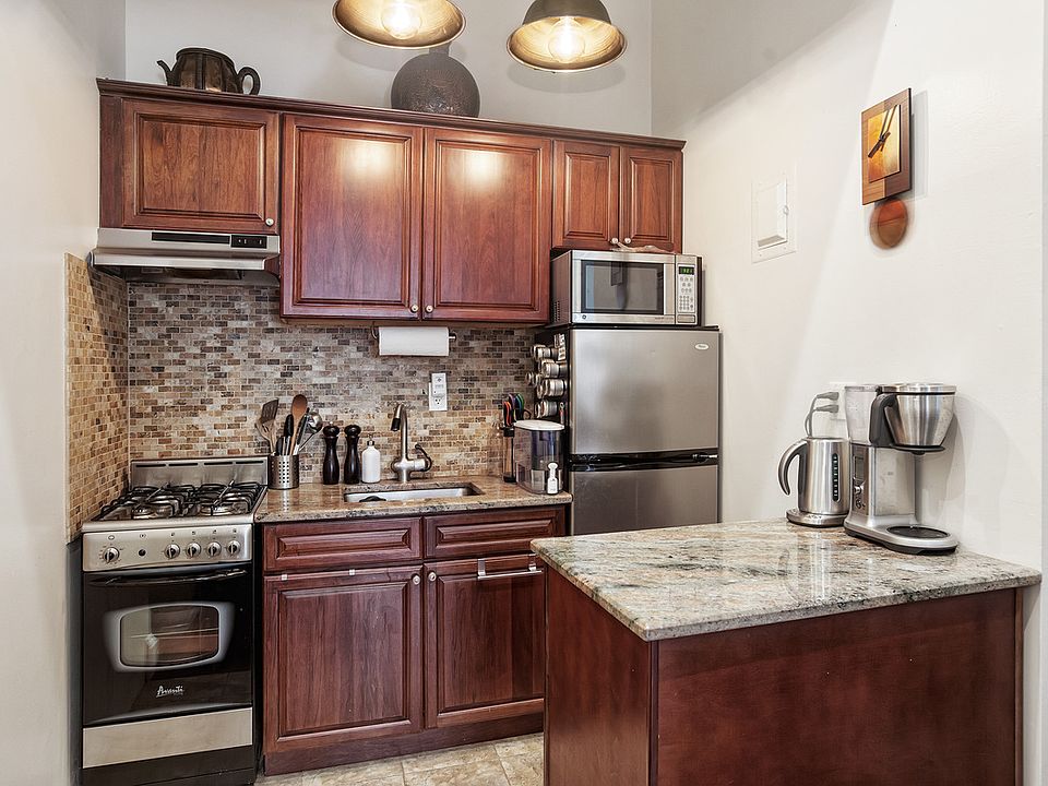 1st image of 315 E 14th St APT 2B
