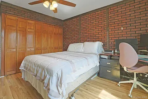 1988 Powell Ave #1 — Photo 8