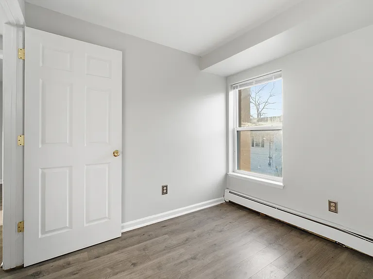 78 Belmont Ave #B — Photo 7