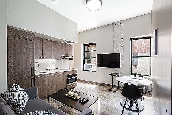 1st image of 15 E 11th St APT 3N