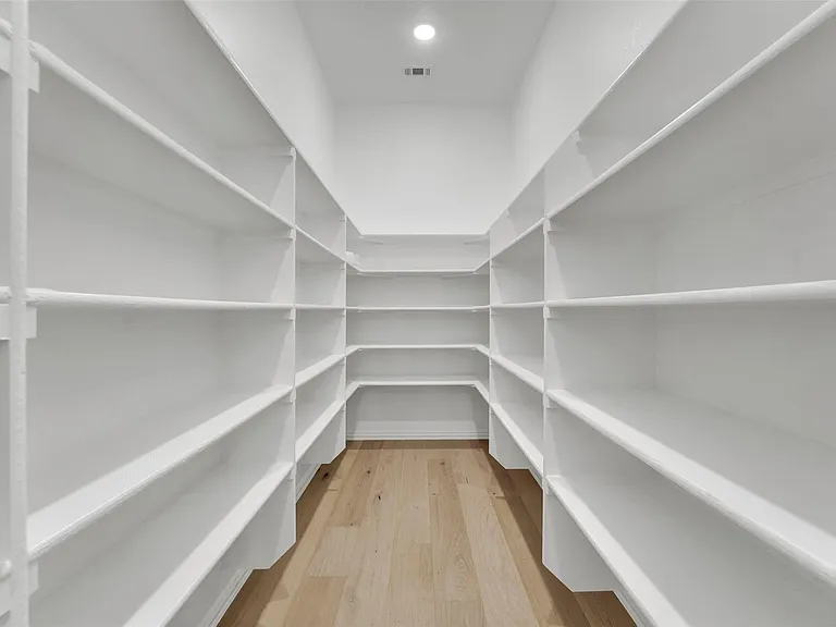5500 Pooley Ln — Photo 10