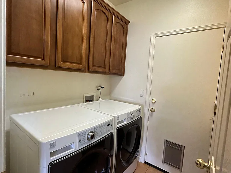 2365 Anqua Dr — Photo 20