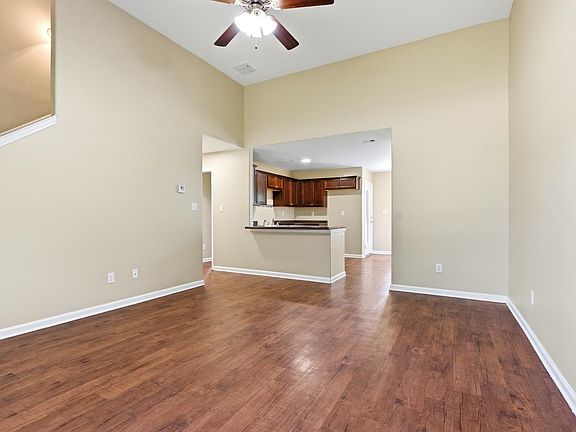 5th image of 5017 Acorn Dr