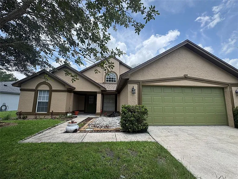 11128 Sylvan Pond Cir — Photo 1