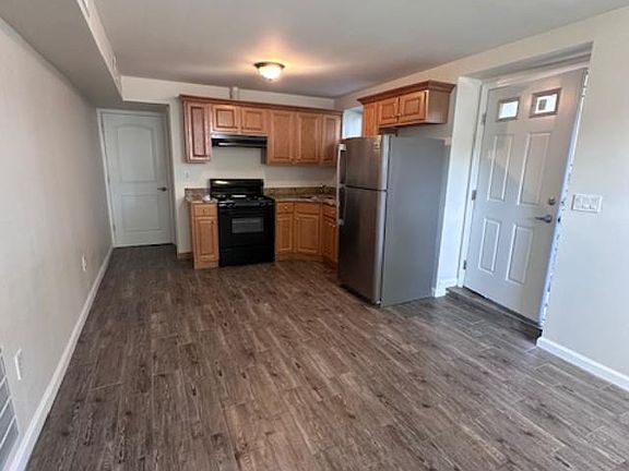 2nd image of 92 Holcomb Ave #1