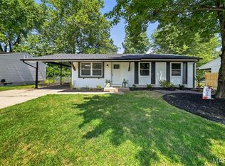 3420 Ipswich Ln, Saint Charles, MO 63301