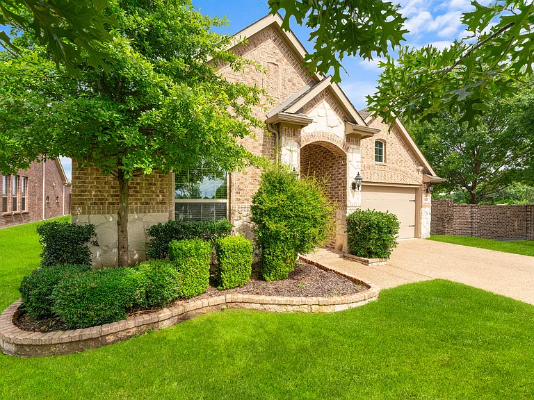 600 Fishback Cir — Photo 12